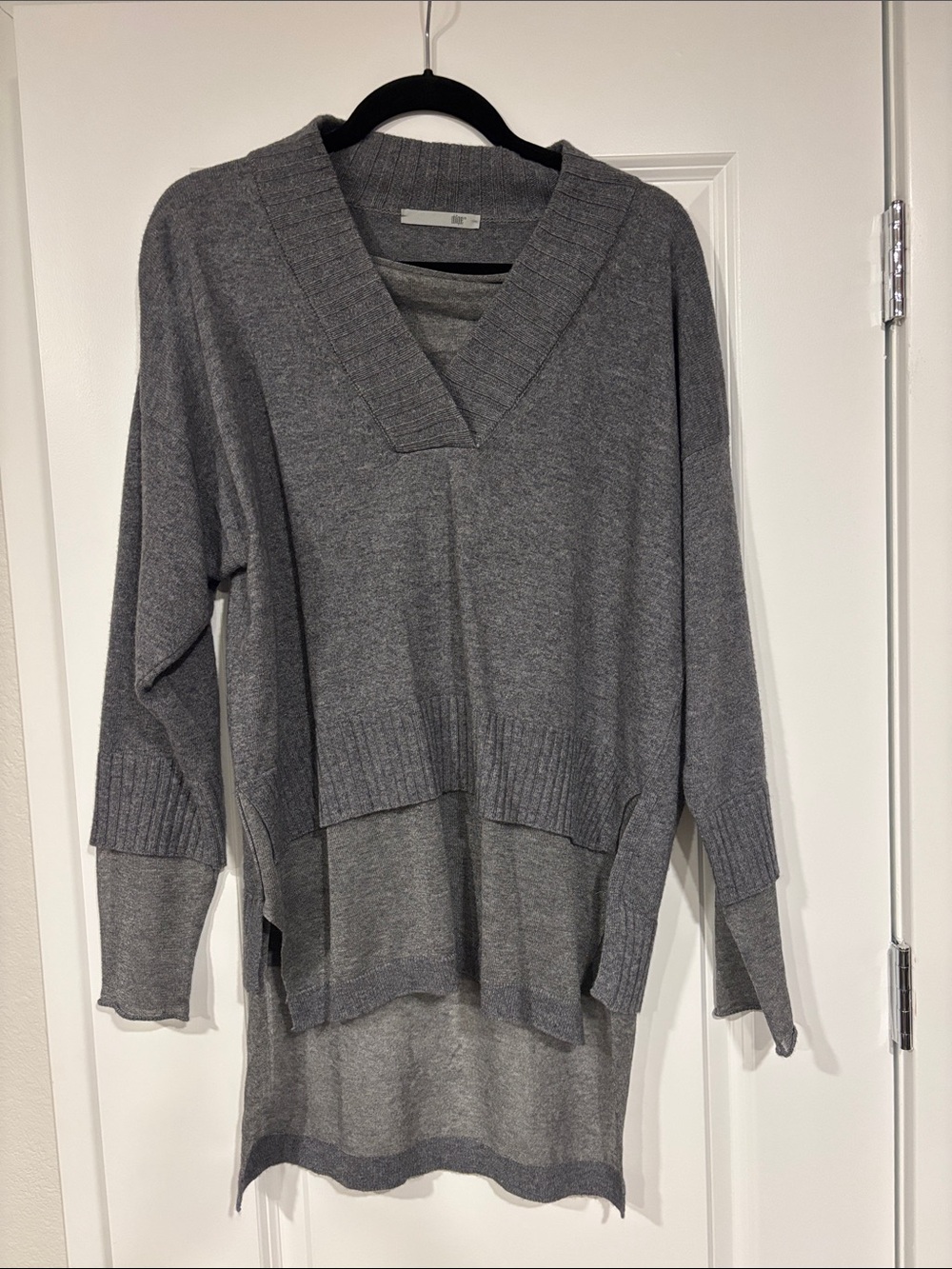 Oblique Creations Relaxed Gray V-Neck Women's Sweater Double Layer Cashmere